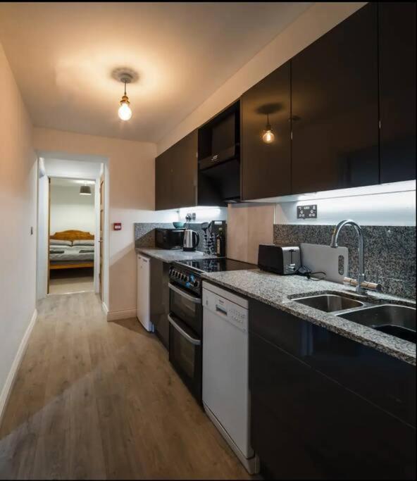 Spacious 2 Bedroom Apartment Near Seafront Penzance Kültér fotó