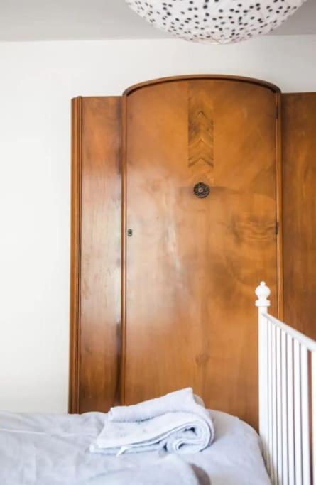 Spacious 2 Bedroom Apartment Near Seafront Penzance Kültér fotó
